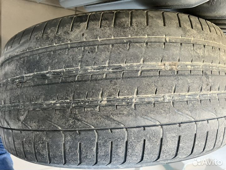 Pirelli P Zero 295/35 R21