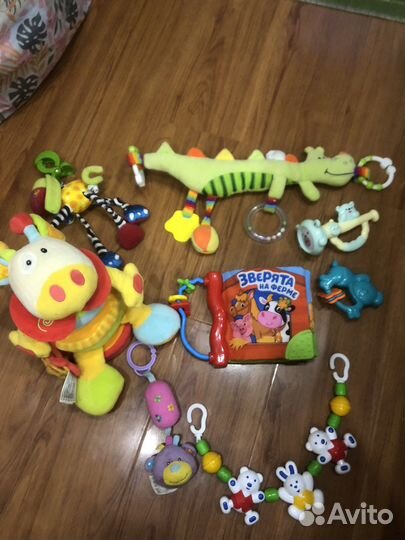 Развивающие игрушки пакетом