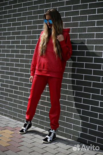 Спортивный костюм женский