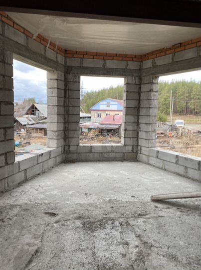 Коттедж 280 м² на участке 12 сот.