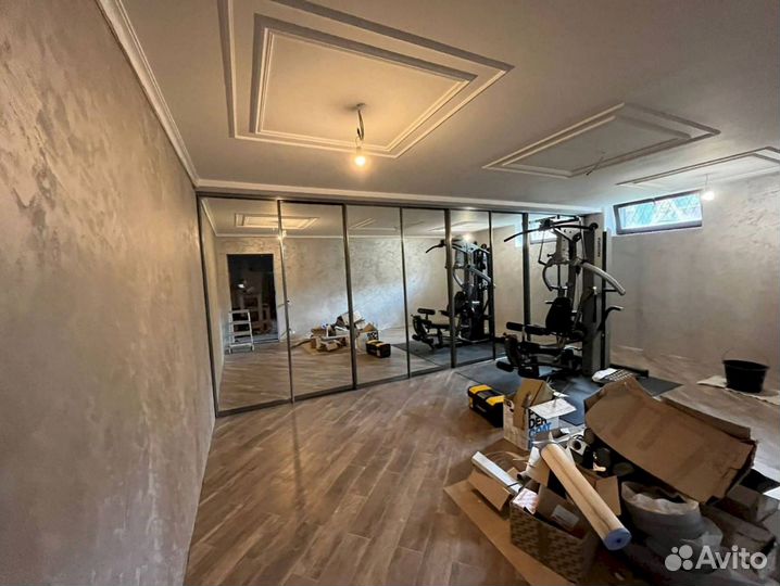 Раздвижная перегородка с матовым стеклом