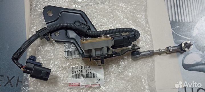 Датчик положения кузова 8940860011 prado 120