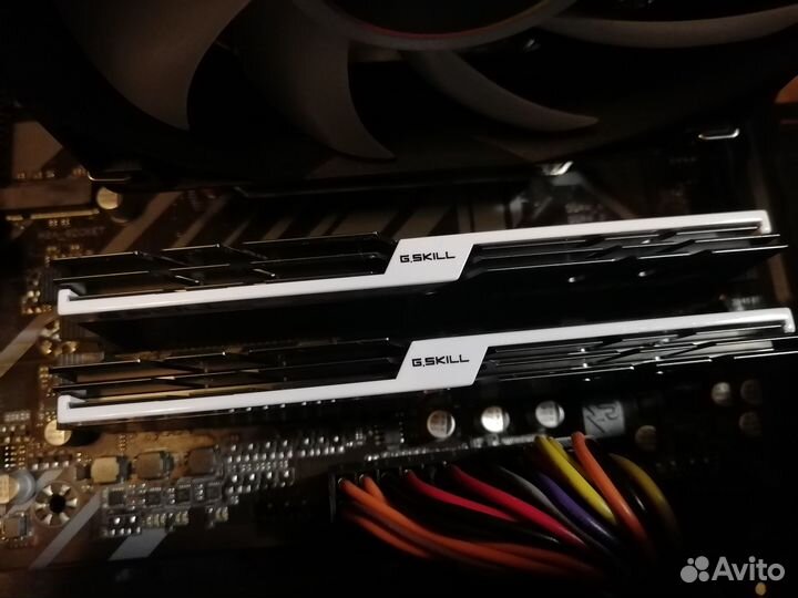 G.Skill Trident 16 Gb DDR4 3200 Мгц (2х8Gb)