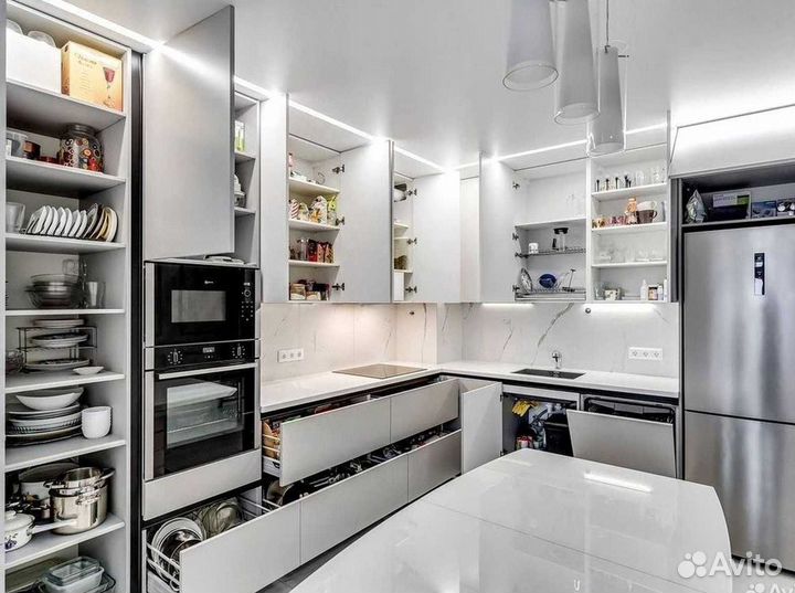 Угловая кухня. Кухонный гарнитур на заказ