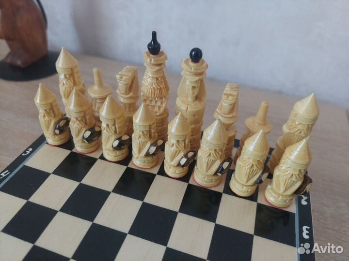 Шахматы резные