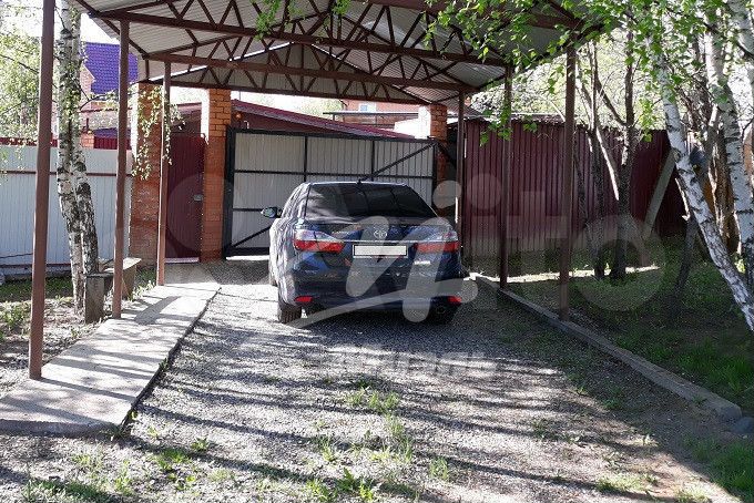 Дом 397 м² на участке 17,2 сот.