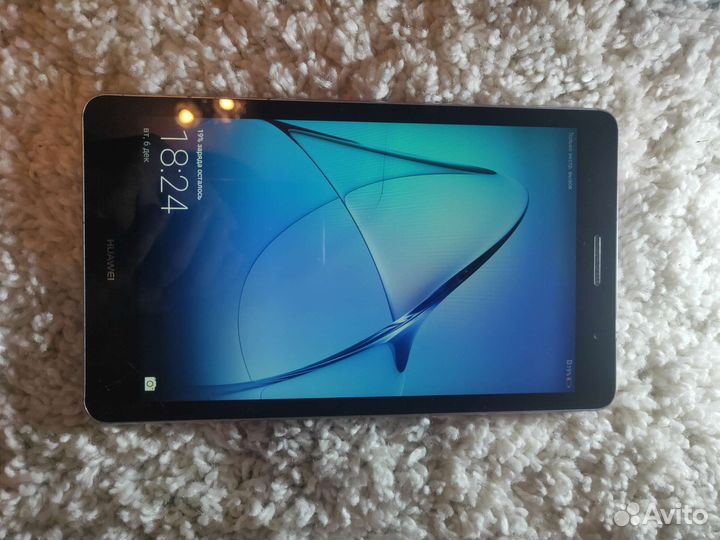 Huawei mediapad t3. Трещина