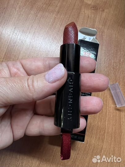 Givenchy помада Rouge Interdit Limited Edition