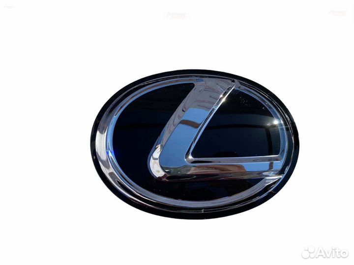 Эмблемма в решетку радиатора Lexus RX Z5184