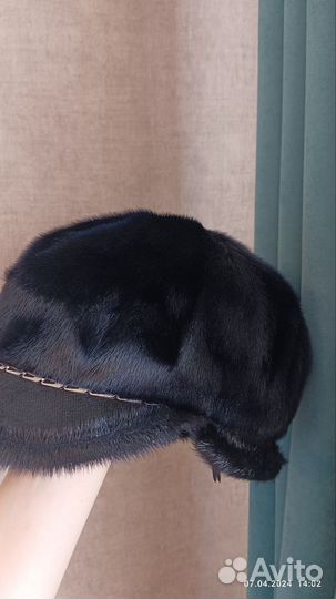 Кепка меховая женская нерпа