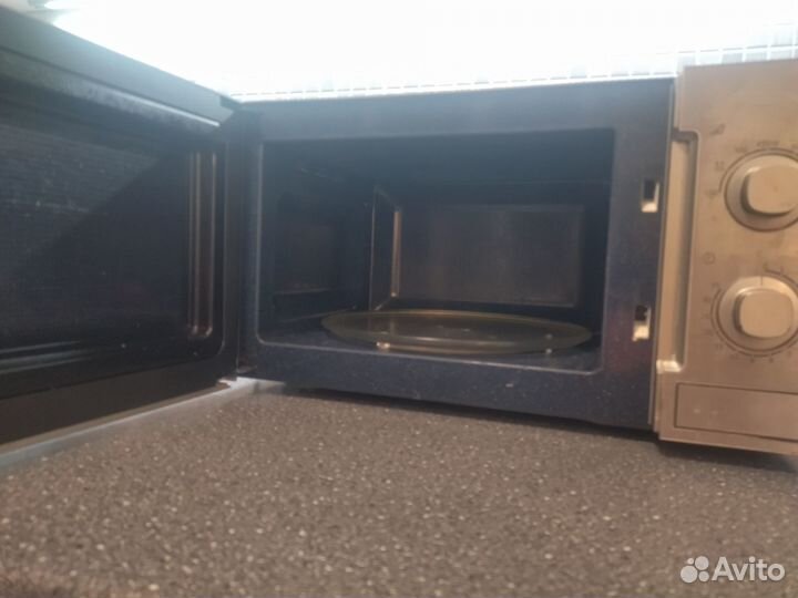 Микроволновая печь на запчасти