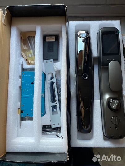 Умный дверной замок smart fingerprint