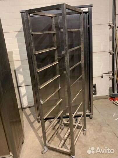 Шпилька тележка для GN 1/1 (325х530)