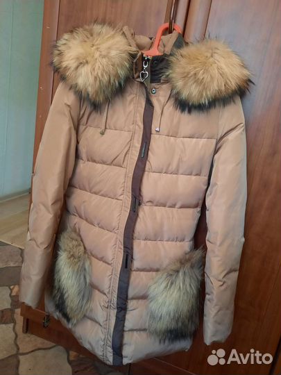 Пуховик женский