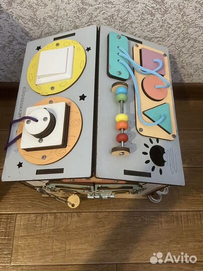 Бизиборд домик со светом