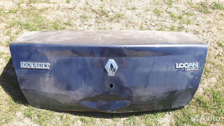 Крышка багажника Рено Логан