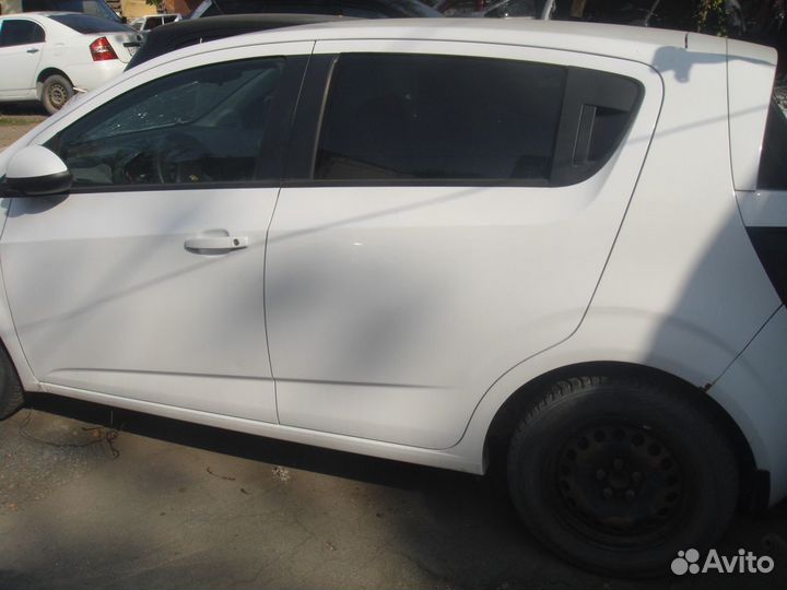 Авео Т300 кусками болтами частями