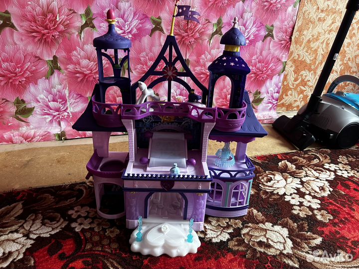 Игрушечный замок