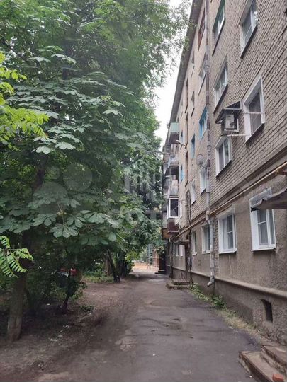 2-к. квартира, 40 м², 1/5 эт.