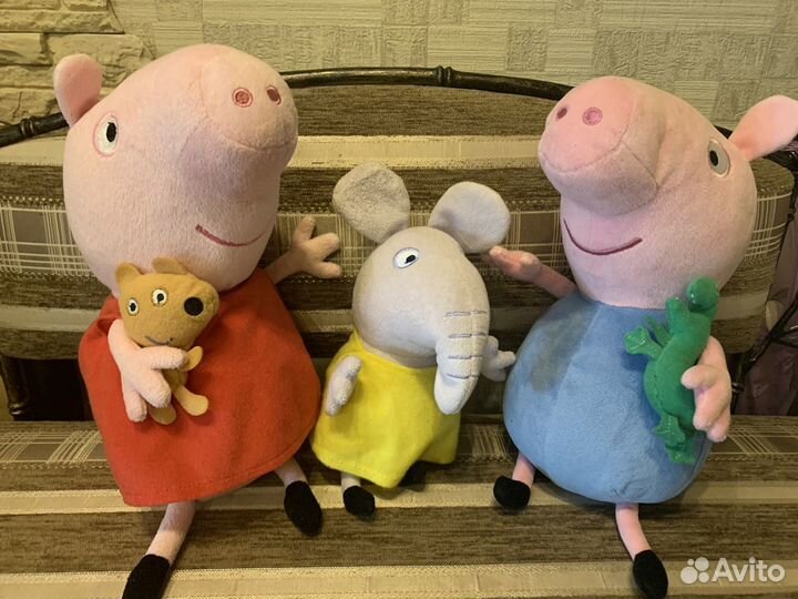 Слонёнок Эмили, «Свинка Пеппа»