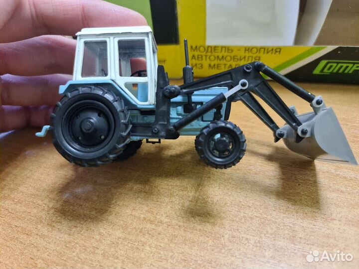 Модель СССР 1 43.Трактор мтз-82 погрузчик