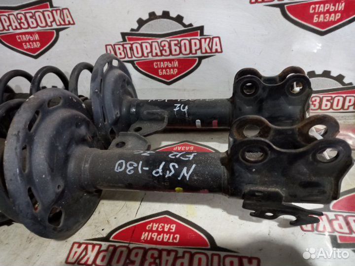 Стойка передняя Toyota Vitz NSP130 1nrfe 2011