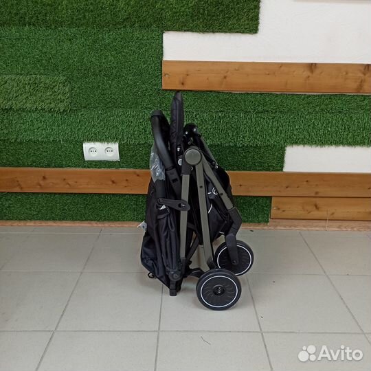 Прогулочная коляска Rant iris цвет черный