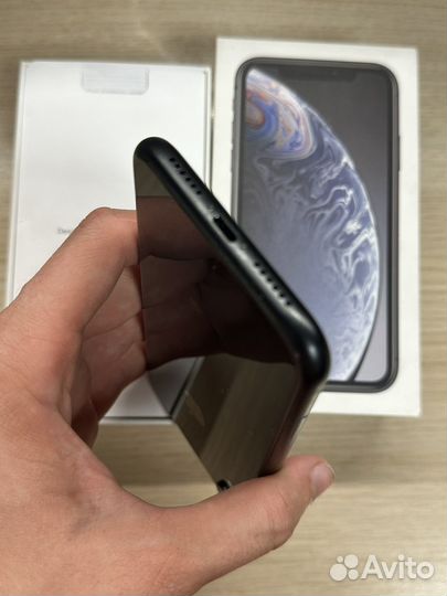 iPhone Xr, 64 ГБ