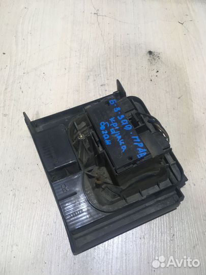 Фонарь правый внутренний VW Passat B3