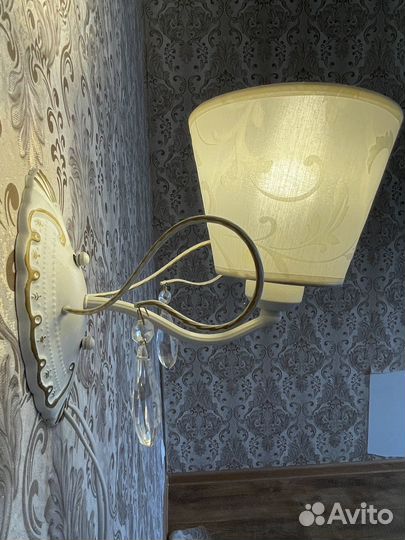 Люстры и светильники