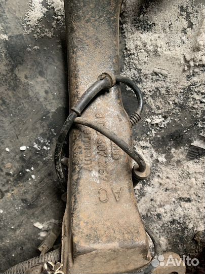 Кулак поворотный passat b5