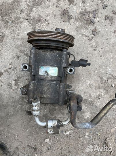 Компрессор кондиционера FD46XG Hyundai