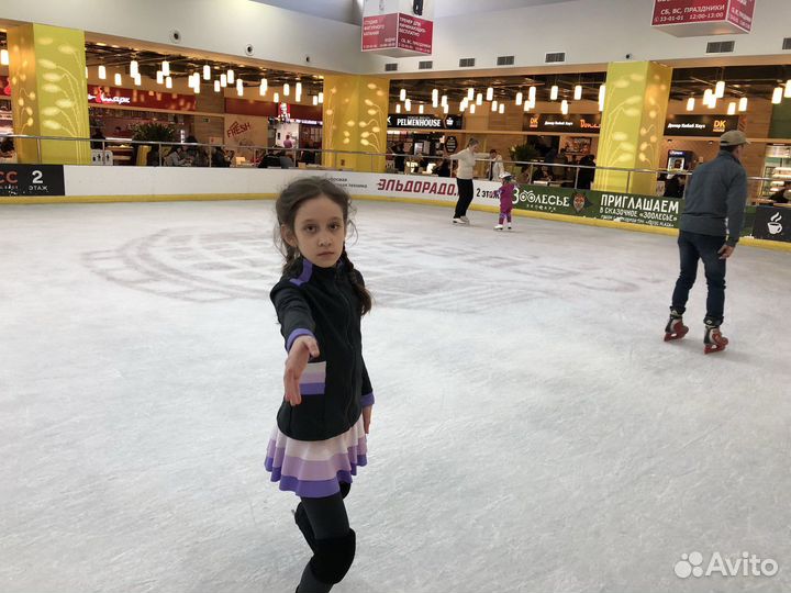 Костюм для занятий фигурным катанием