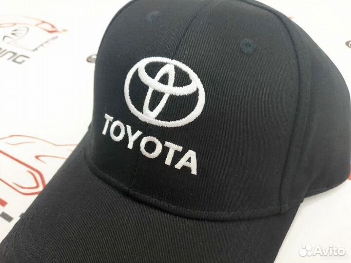 Бейсболка Toyota черная