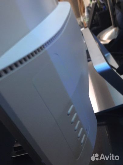 Монитор HP 27 изогнутый