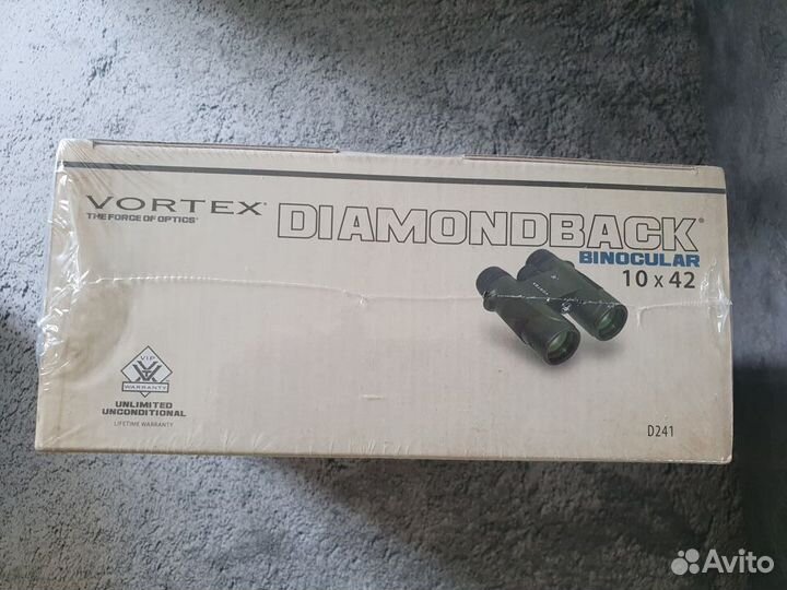 Бинокль vortex 10x42 Diamondback код D241 в пленке
