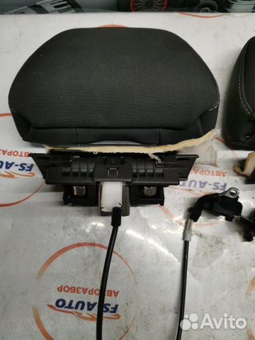 Подголовник сиденья Volvo V60 2.0 дизель D5204T