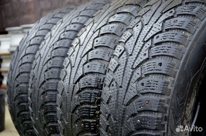 Nokian Tyres Hakkapeliitta 5 SUV 225/60 R17
