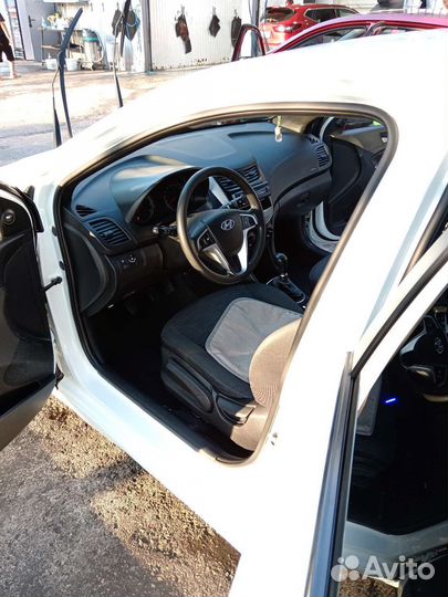 Hyundai Solaris 1.4 МТ, 2015, 197 000 км