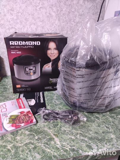 Мультиварка redmond