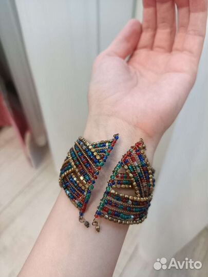 Браслет и бусы из бисера