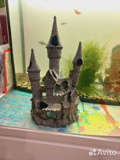 Замок для аквариума