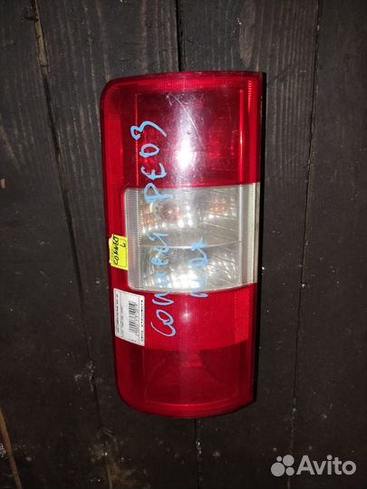 Фонарь левый -09 ford connect