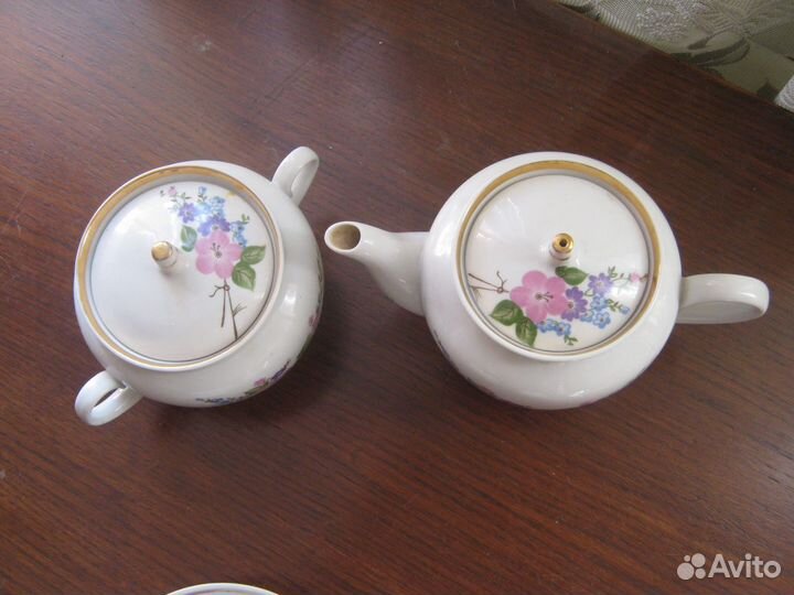 Чайный сервиз Красный фарфорист