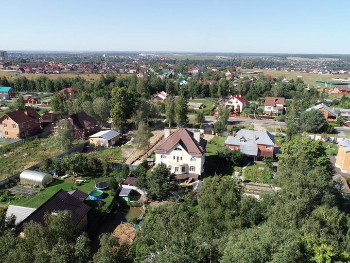 Дом 135 м² на участке 6 сот.