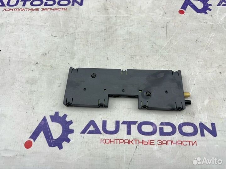 Усилитель антенны Bmw X5 Е70 N52B30/3.0 2009