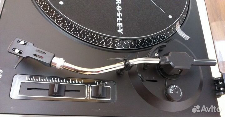 Проигрыватель Crosley CR6009A