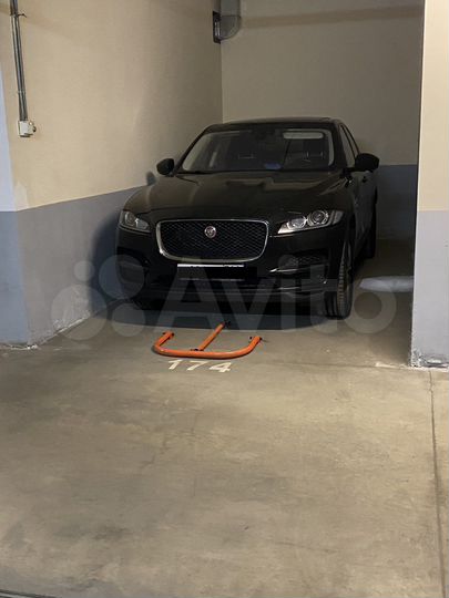 Машиноместо, 15 м²