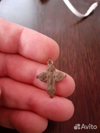 Крестик нательный