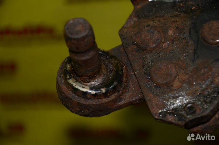 Рычаг передний левый Chevrolet Lacetti